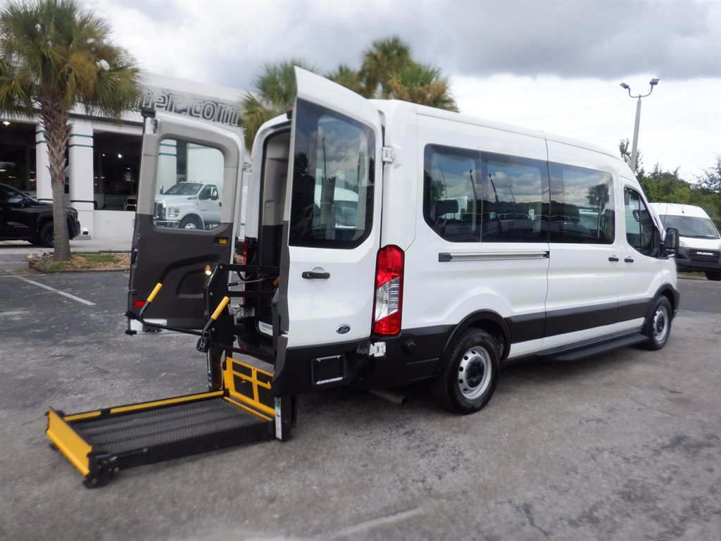ford transit passenger van 2020 1FBAX2C83LKA35979 image ford transit passenger van 2020 1FBAX2C83LKA35979 image